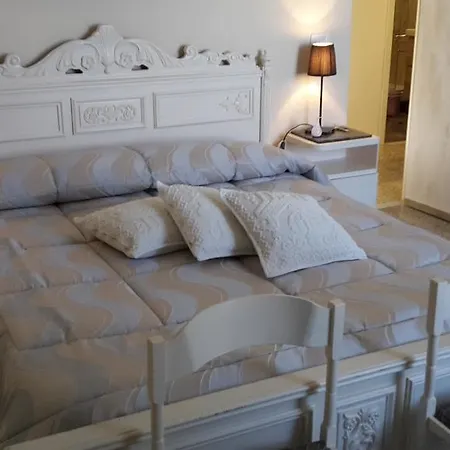 Oda ve Kahvaltı Sa Oghe Alghero
